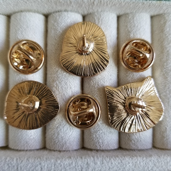 Pokemon Pin Set - Picture 2 of 2